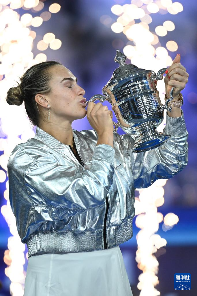 美网:萨巴伦卡获得女单冠军