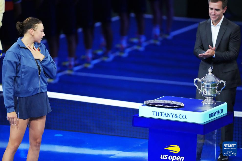 美网:萨巴伦卡获得女单冠军