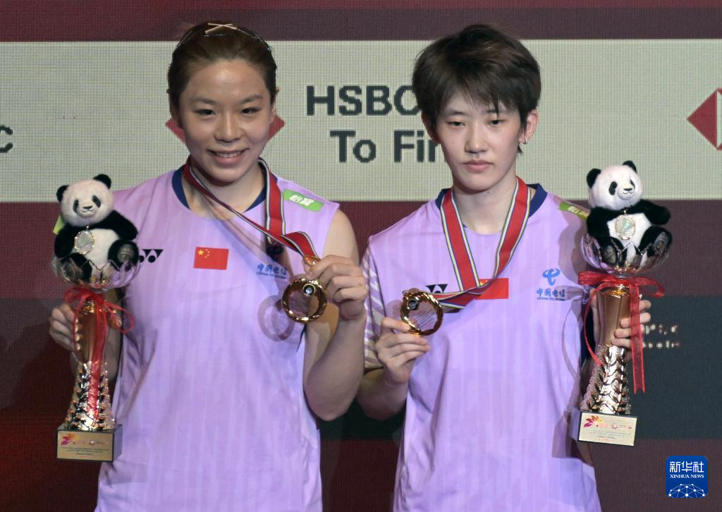 羽毛球——香港公开赛:贾一凡/张殊贤女双夺冠