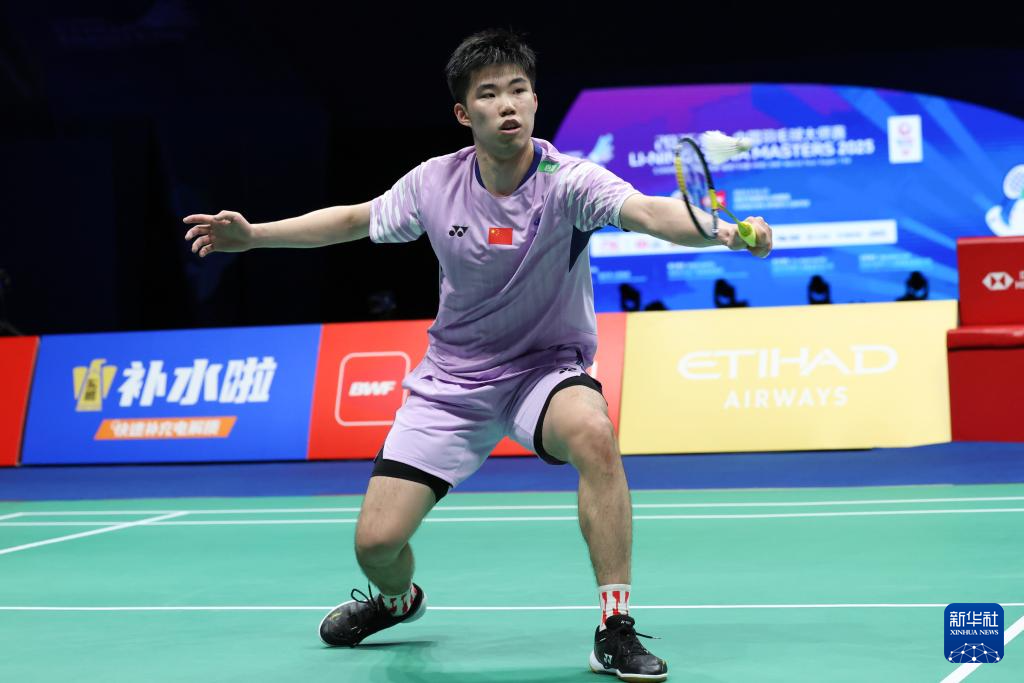 中国羽毛球大师赛:翁泓阳获男单冠军