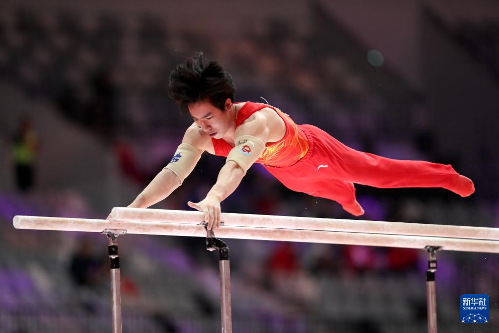 体操——世锦赛:中国队亮相男子资格赛