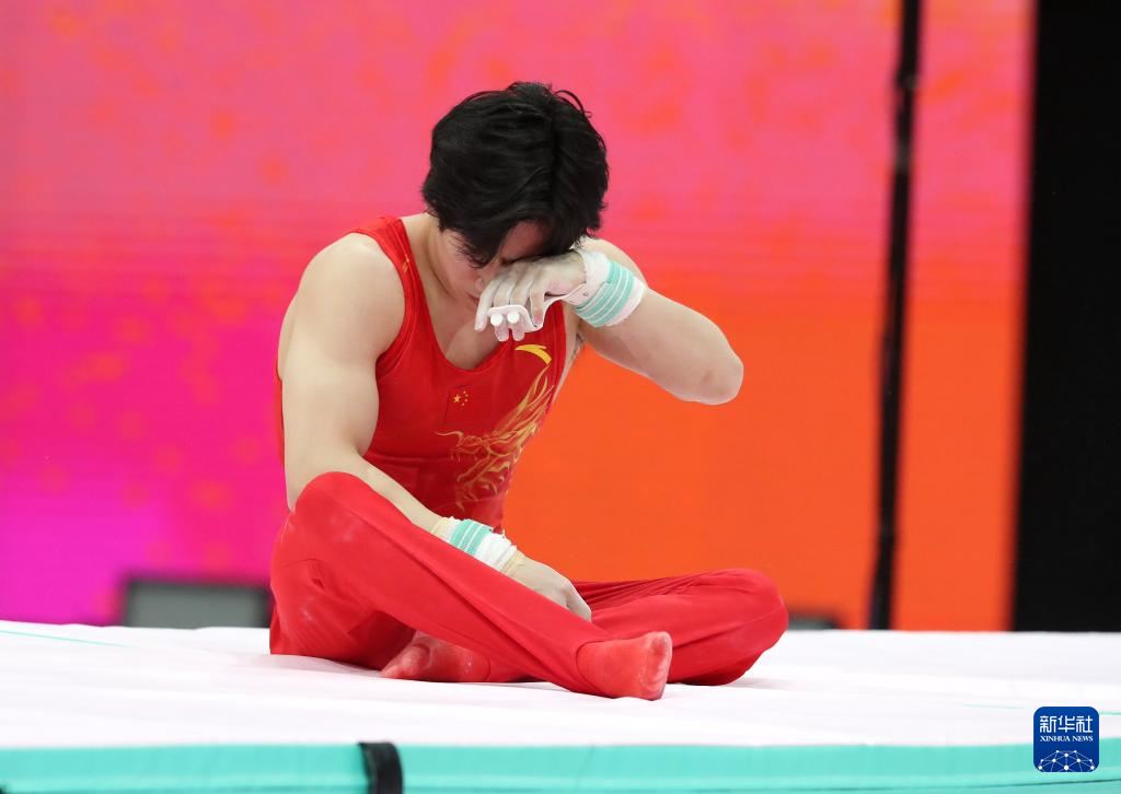 体操——世锦赛:中国队亮相男子资格赛