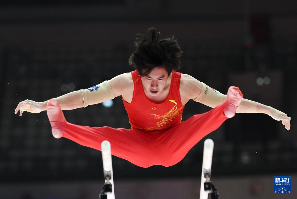 体操——世锦赛:中国队亮相男子资格赛