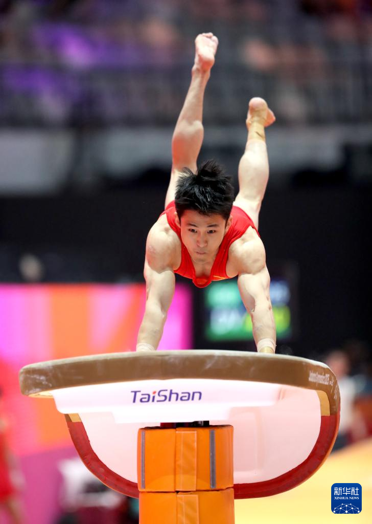 体操——世锦赛:中国队亮相男子资格赛