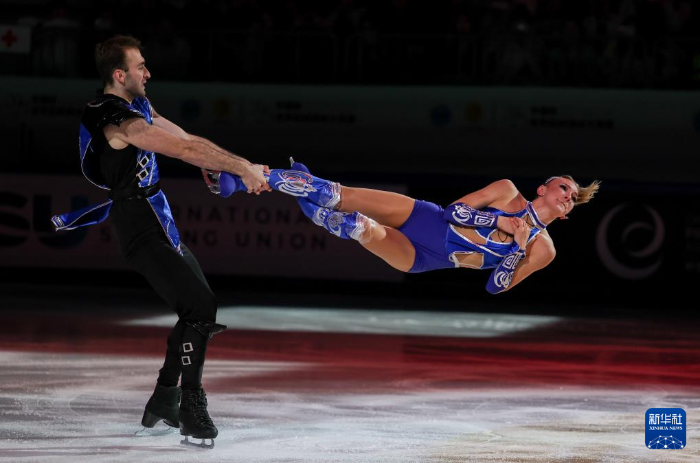 花样滑冰——中国杯:表演滑举行