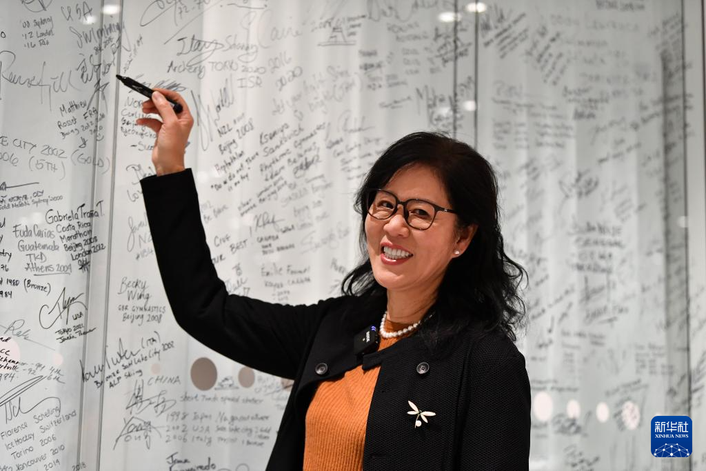 郎平获国际奥委会教练员终身成就奖