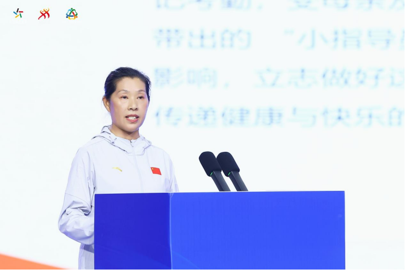 万村女性展风姿｜张燕：接棒传薪火，引领健身潮