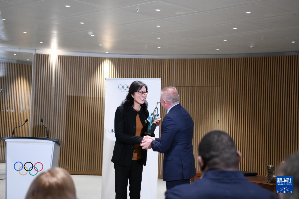 郎平获国际奥委会教练员终身成就奖