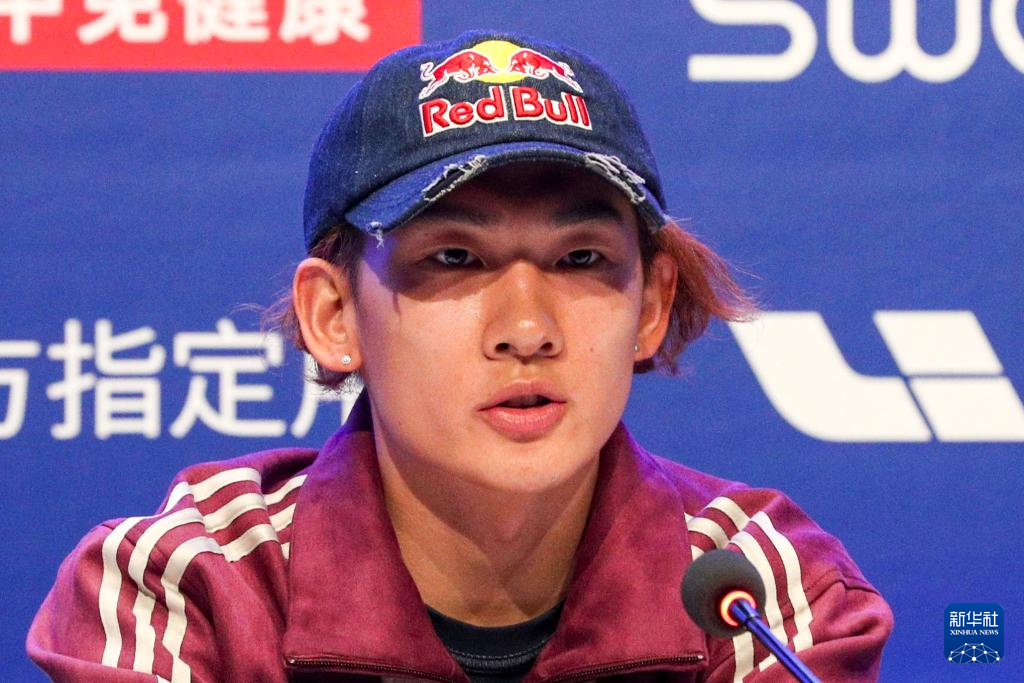 国际雪联大跳台世界杯北京站举行运动员见面会