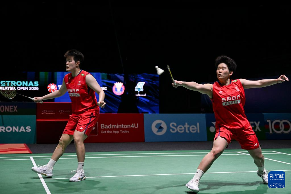 羽毛球——马来西亚公开赛:刘圣书/谭宁女双夺冠