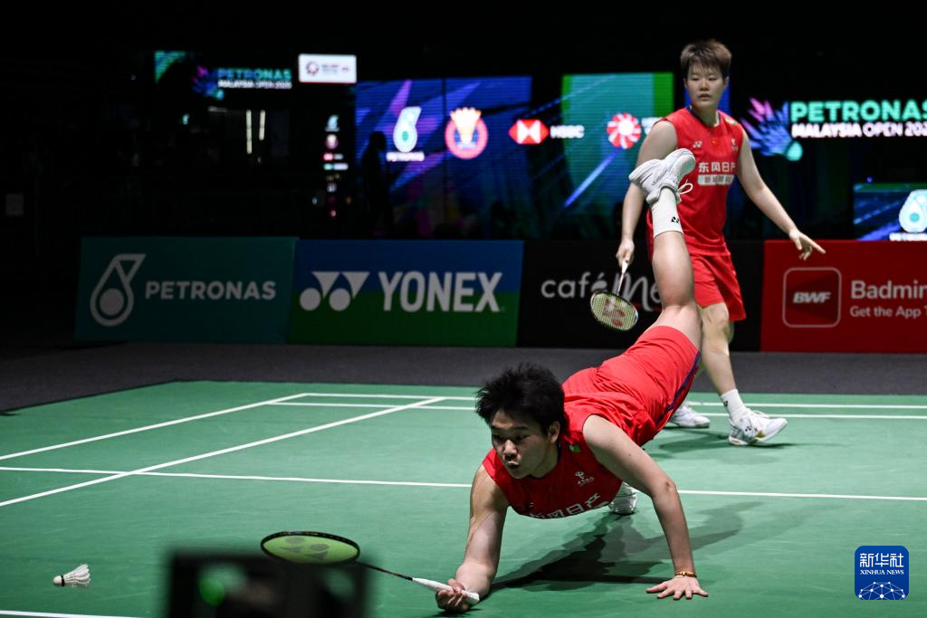 羽毛球——马来西亚公开赛:刘圣书/谭宁女双夺冠
