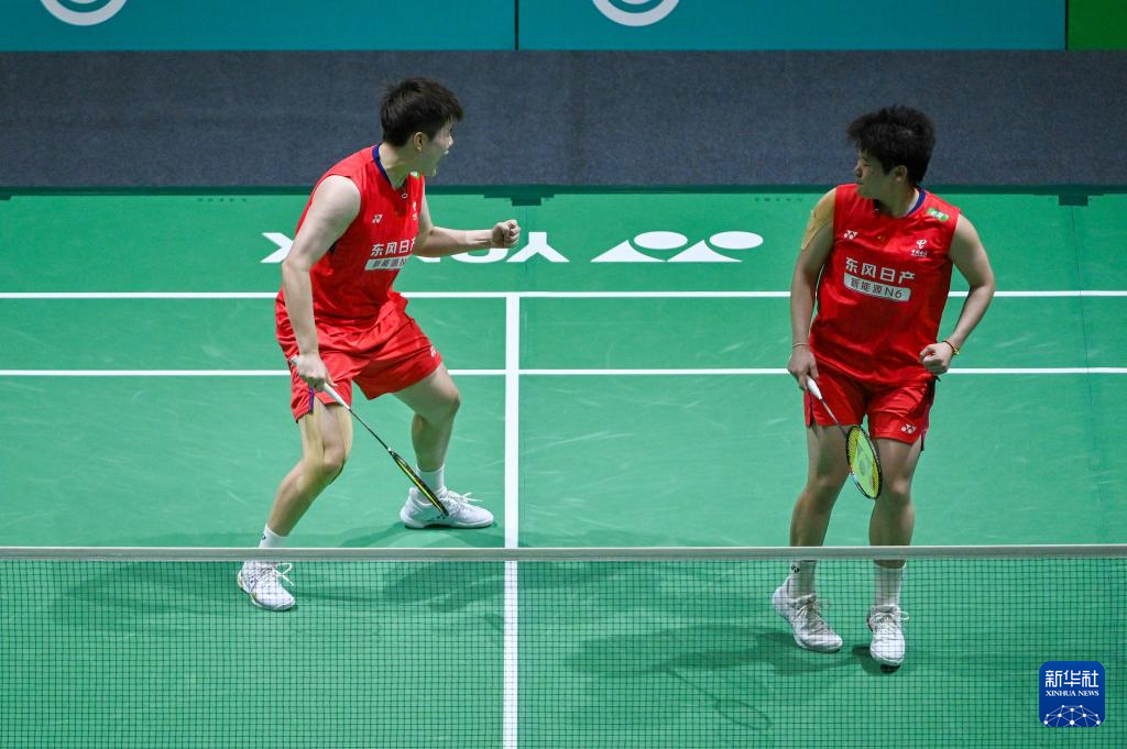 羽毛球——马来西亚公开赛:刘圣书/谭宁女双夺冠