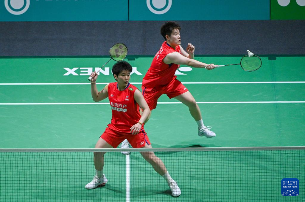 羽毛球——马来西亚公开赛:刘圣书/谭宁女双夺冠