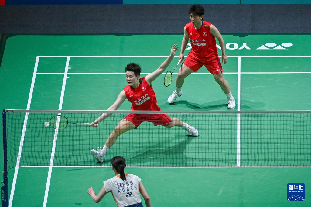羽毛球——马来西亚公开赛:刘圣书/谭宁女双夺冠