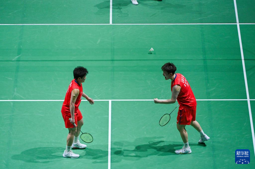 羽毛球——马来西亚公开赛:刘圣书/谭宁女双夺冠
