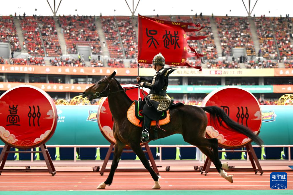 浙江省城市足球联赛揭幕