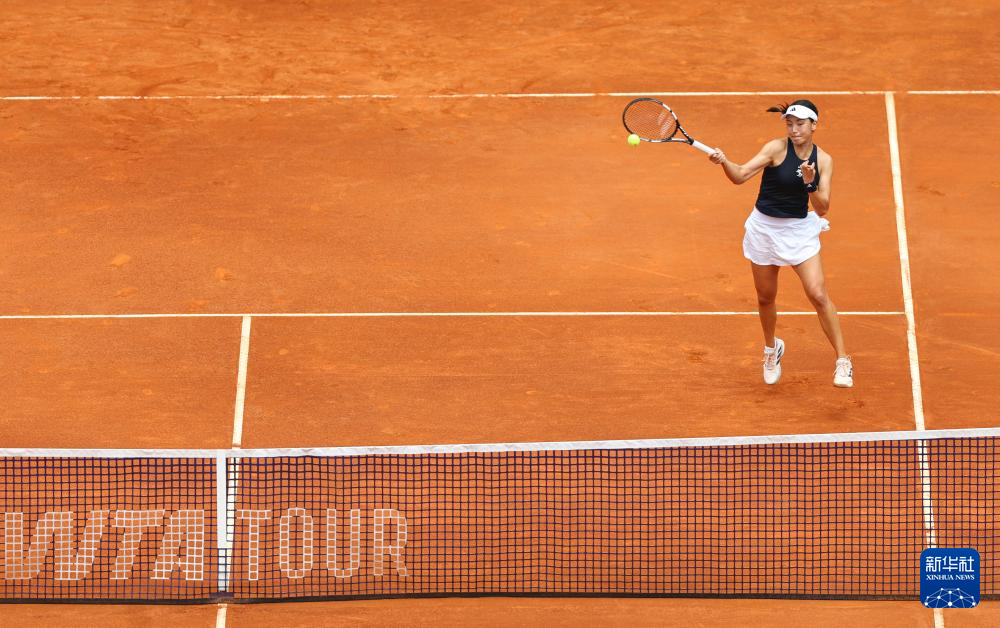 网球——WTA1000罗马站:王欣瑜无缘晋级