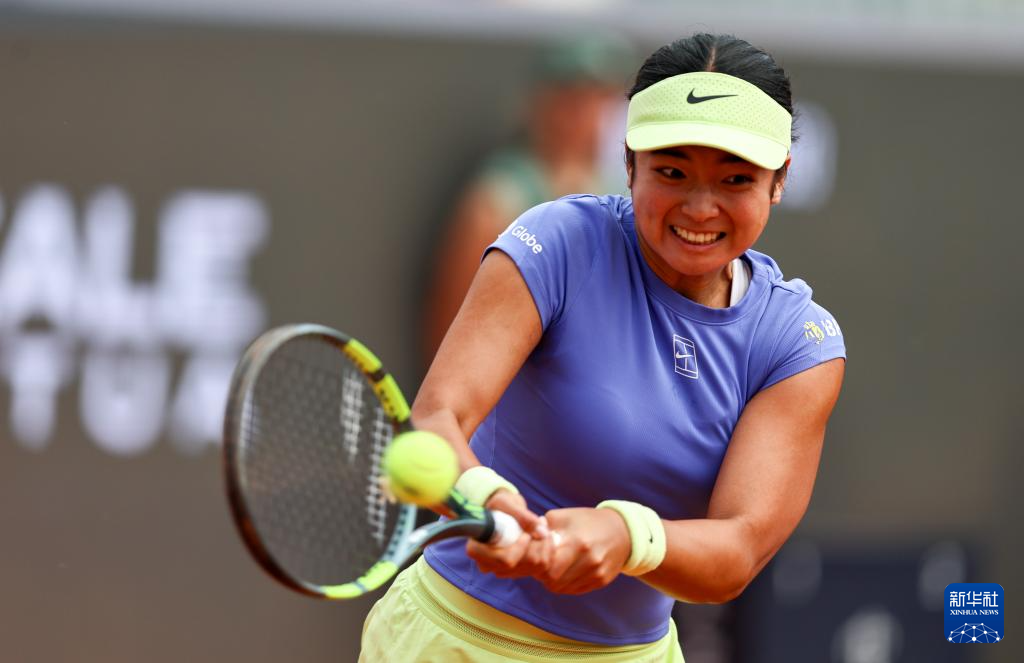 网球——WTA1000罗马站:王欣瑜无缘晋级
