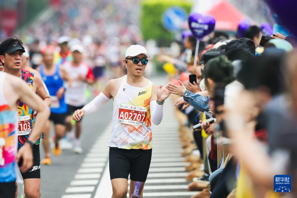 2026长春马拉松鸣枪开跑